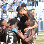 Emelec pelea por meterse en el hexagonal final de la LigaPro 2025.