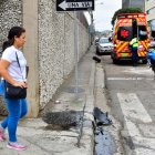 Accidente de tránsito dejó persona herida, el hecho ocurrió por qué los autos esquivan un hueco en la calle.