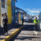 Policías de la Unidad de Muertes Violentas indagan el caso.