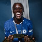 Moisés Caicedo es elogiado en Europa luego de su gran temporada con Chelsea.