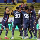 El Nacional venció 3-2 a Delfín en el primer duelo de la LigaPro 2025.