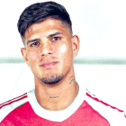 Piero Hincapié ya es jugador del Arsenal.