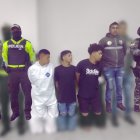 Los tres hombres fueron detenidos tras muerte violenta en Carcelén, norte de Quito.