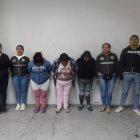 Las mujeres serían familiares directos de los niños explotados.
