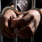 El acusado guardará prisión preventiva durante la investigación del crimen.