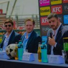 Andrés Larrea (c) y Mateo Miranda (i), presidente y gerente, respectivamente, son las mentes maestras detrás de la Liga Nacional de Ecuavóley que ya piensan en la edición 2026.