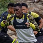 Álex Rangel compartiría la zaga central junto a Gastón Campi.