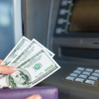 Beneficiarios del Bono Incentivo Emprende invierten los $1.000 en insumos, herramientas y reactivación de sus negocios en Ecuador.