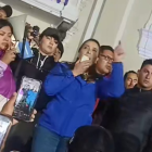 Los manifestantes fueron recibido por la alcaldesa de Otavalo.