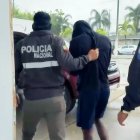 La madrugada de ayer detuvieron a un adolescente. Él habría lanzado la cabeza.