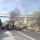 Las vías de la Panamericana Norte amanecieron bloqueadas.