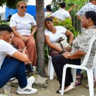 Familiares de Juan Carlos Rodríguez llegaron a la morgue a retirar su cuerpo.
