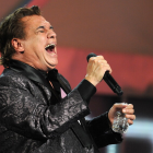 Alberto Aguilera Valadez, conocido como Juan Gabriel, fue un cantautor y actor mexicano.