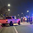 En la vía Manta- San Mateo, el ataque contra los ocupantes de una camioneta, dejó como saldo una persona fallecida y otra herida