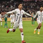 Lisandro Alzugaray pieza clave de Liga de Quito en el ataque.