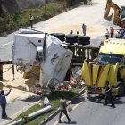 El tráiler amarillo registra multas por USD 411, debido a exceso de velocidad.