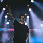 Melendi celebrará los 20 años de carrera artística con su concierto.