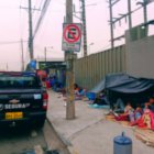 Segura EP detectó el problema que genera tantas personas pernoctando mientras aguardan por el llamado del Ejército de Ecuador.