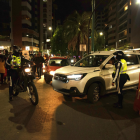 Asistentes al concierto de Shakira avanzan lentamente por la avenida De los Shyris, mientras el tránsito se ve afectado en la zona.