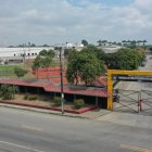 Aunque EXPRESO pudo hacer tomas externas y aéreas del CEAR, manteniendo la distancia, no se pudo constatar el estado en el que encuentran las infraestructuras deportivas.