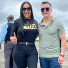 La prefecta de Esmeraldas, Roberta Zambrano, junto al presidente Daniel Noboa.