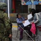 Las hermanas Martínez siempre van juntas a ejercer el derecho al voto.