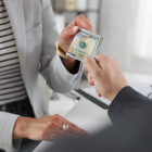 El bono navideño en Ecuador es un derecho laboral que debe pagarse hasta el 24 de diciembre.