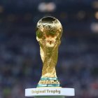 El trofeo del Mundial, símbolo del torneo que reunirá a 48 selecciones en 2026.