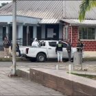 La Policía realiza varios operativos para hallar al ladrón de armas.