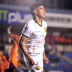 Xavier Arreaga abrió la cuenta en el estadio Reina del Cisne.