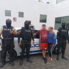 Después del rescate, la pareja fue llevada a una casa de salud para conocer su condición.