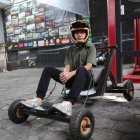 Dereck Ayala dice que estudiará mecánica como lo hizo su padre.