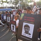 Una procesión acompañó a las familias desde sus viviendas en Las Malvinas hasta el lugar del evento