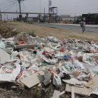 Los desechos se acumulan en un tramo junto a la avenida León Febres-Cordero.