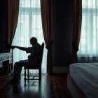 El adulto mayor vivía en un domicilio en el norte de la capital.