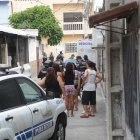 Agentes policiales acudieron al sitio para recabar indicios, en Vergeles.