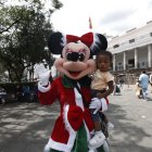Minnie busca en esta actividad una alternativa ante la falta de empleo.
