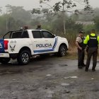 Los cuatro cadáveres fueron hallados en la vía a Quito, en Santo Domingo.