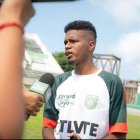 Héctor Steven Montaño, joven futbolista universitario, durante una entrevista en el torneo nacional organizado por la FEF. Su vida fue truncada en la masacre de Esmeraldas.