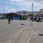 Agentes inspeccionaron la zona del ataque armado.