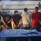Los sospechosos tenían en su poder sustancias y armas.