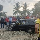 Tres ocupantes del automóvil fallecieron y dos niños resultaron heridos, en Rocafuerte, Manabí