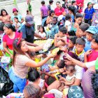 El grupo de padres de Nueva Esperanza les regaló una Navidad distinta a los menores, como parte de otra iniciativa comunitaria.