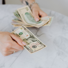 El Gobierno seguirá entregando el Bono de Desarrollo Humano este 2026.