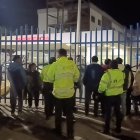 El accidente ocurrido la noche del miércoles 7 de enero dejó a seis heridos que fueron trasladadas al Hospital Regional de Ambato y dos víctimas mortales.