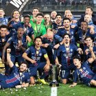 Pese al gol en propia puerta del ecuatoriano, su equipo se repuso y se llevó la Supercopa de Francia en penales.