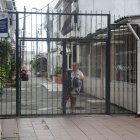 Vecinos de Sauces 2 alertan sobre robos frecuentes a conductores y familias.