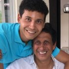 José y Gabriel Cevallos padre e hijo en el arco de Barcelona.