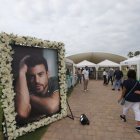 Familiares, amigos y fanáticos se reunieron en el Parque de La Paz para rendir homenaje a Efraín Ruales.