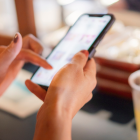 Denuncian que Tiktok creó su aplicación con fin de generar adicción a los jóvenes.